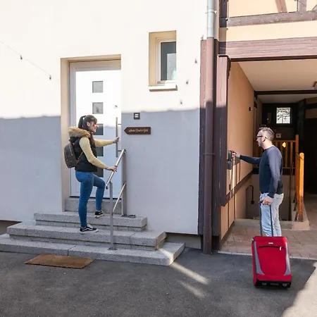 Apartamento Studio Gold - Climatisation, Wi-Fi Fibre & Stationnement Facile